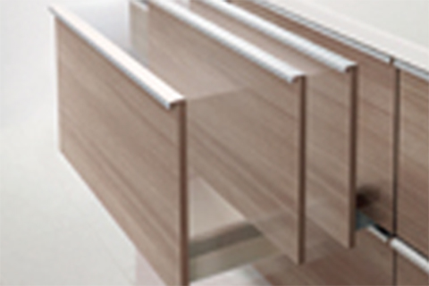 サイレントレール標準装備