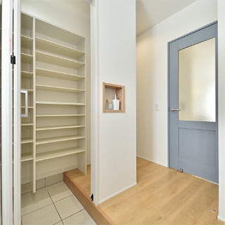 1Fシューズクローゼット