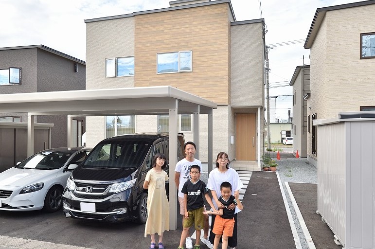 夕日を見ながら屋上で飲むビールは最高