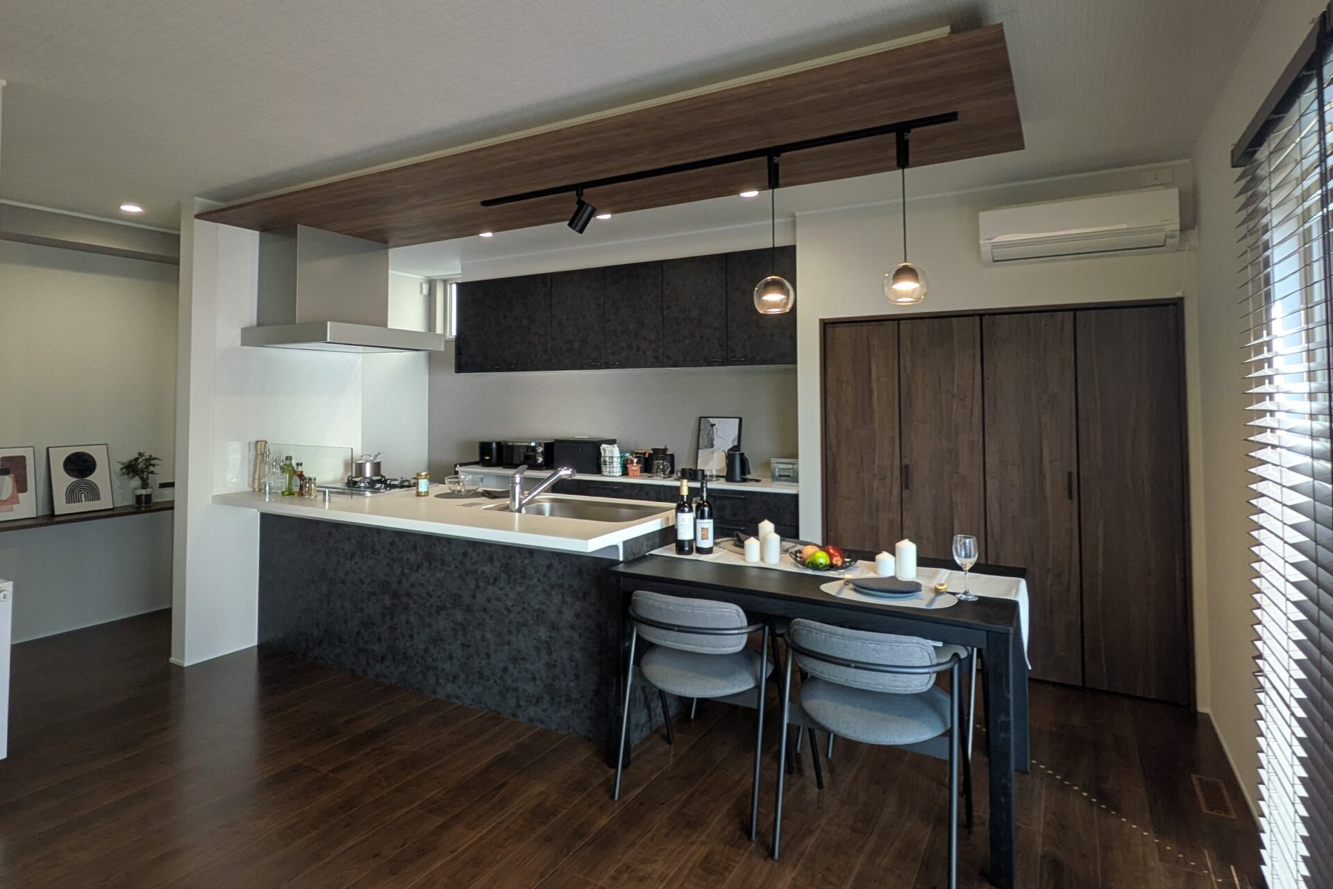 家事ラク動線のモダンな家【東旭川展示場】